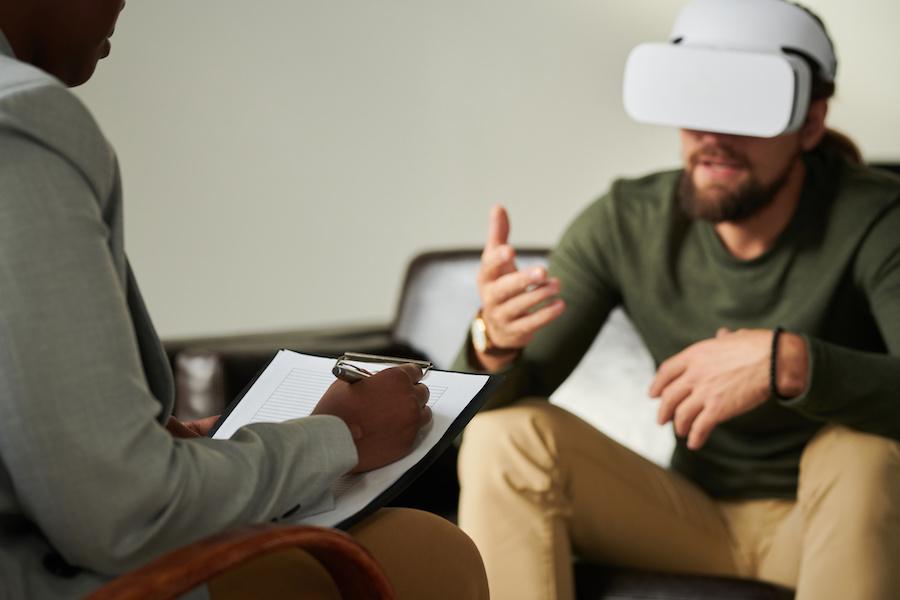 Virtual reality in the management of male sexual dysfunction: an updated narrative review of the literature